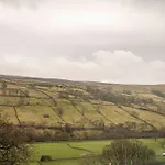 Charming 3-bed In Stunning Yorkshire Dales Location, Swaledale - By Mcpi Hosting, Ideal For Families, Couples, Walkers & Groups Дом отдыха Feetham
