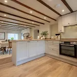 Charming 3-bed In Stunning Yorkshire Dales Location, Swaledale - By Mcpi Hosting, Ideal For Families, Couples, Walkers & Groups