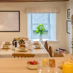 Charming 3-bed In Stunning Yorkshire Dales Location, Swaledale - By Mcpi Hosting, Ideal For Families, Couples, Walkers & Groups *