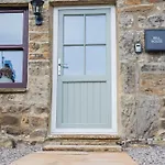 Charming 3-bed In Stunning Yorkshire Dales Location, Swaledale - By Mcpi Hosting, Ideal For Families, Couples, Walkers & Groups * Feetham