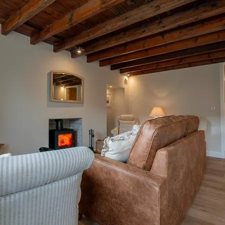 Charming 3-bed In Stunning Yorkshire Dales Location, Swaledale - By Mcpi Hosting, Ideal For Families, Couples, Walkers & Groups Casa vacanze *